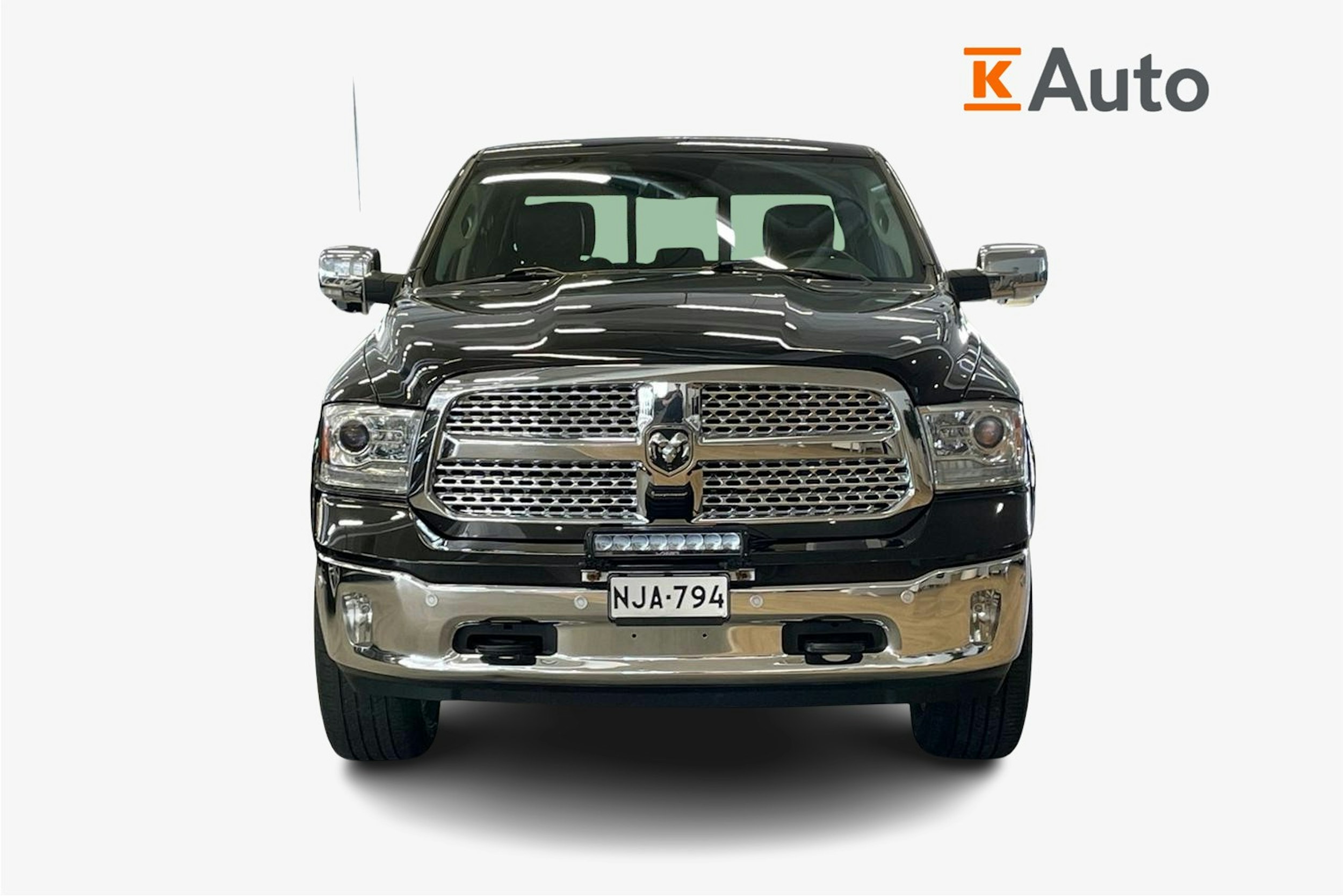 Musta Dodge RAM 2017 kuva 29.