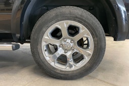 Musta Dodge RAM 2017 kuva 37.