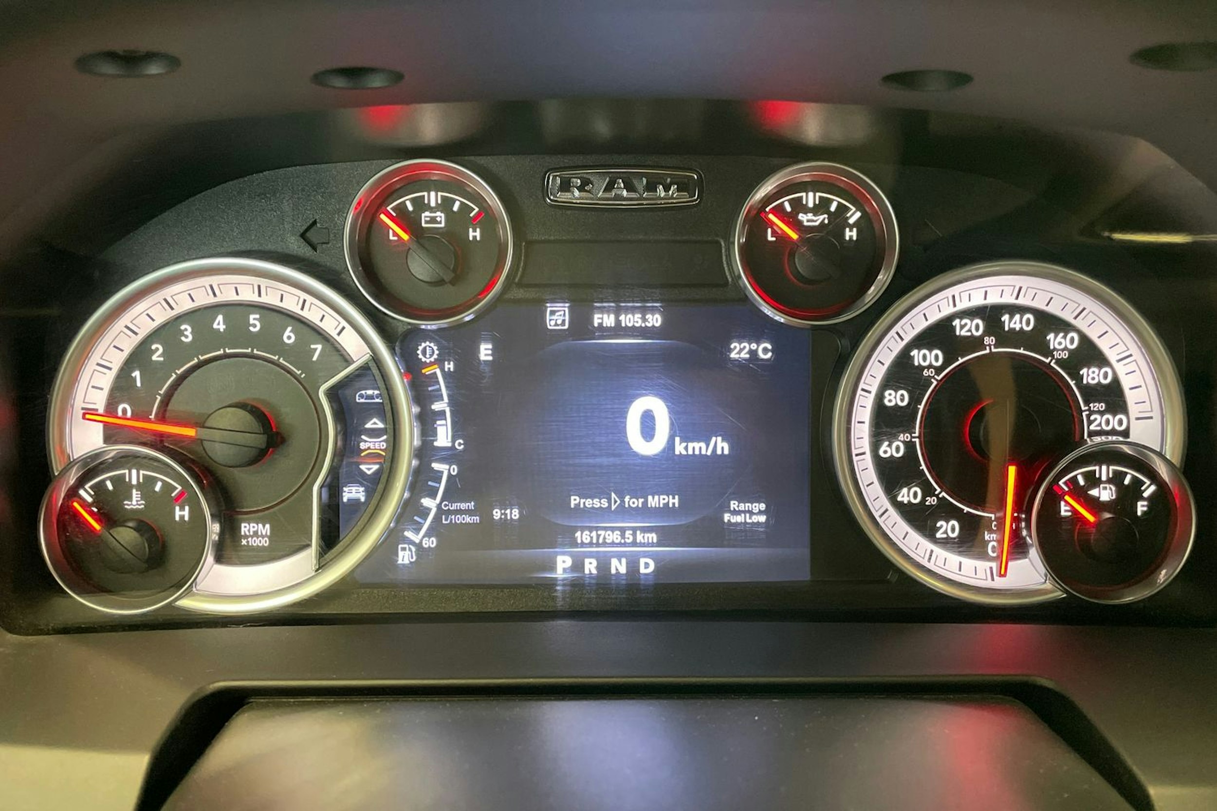 Musta Dodge RAM 2017 kuva 40.