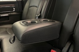 Musta Dodge RAM 2017 kuva 52.