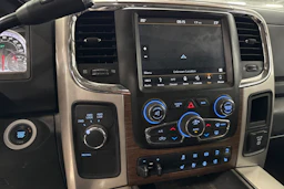 musta Dodge RAM 2018 kuva 6.