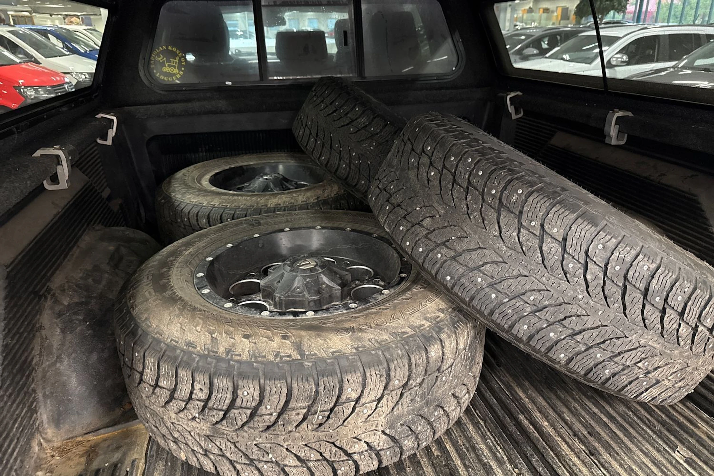musta Dodge RAM 2018 kuva 8.
