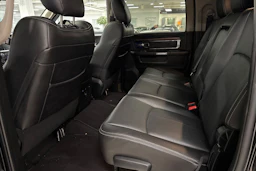 musta Dodge RAM 2018 kuva 16.