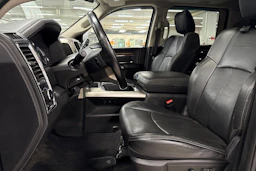 musta Dodge RAM 2018 kuva 17.