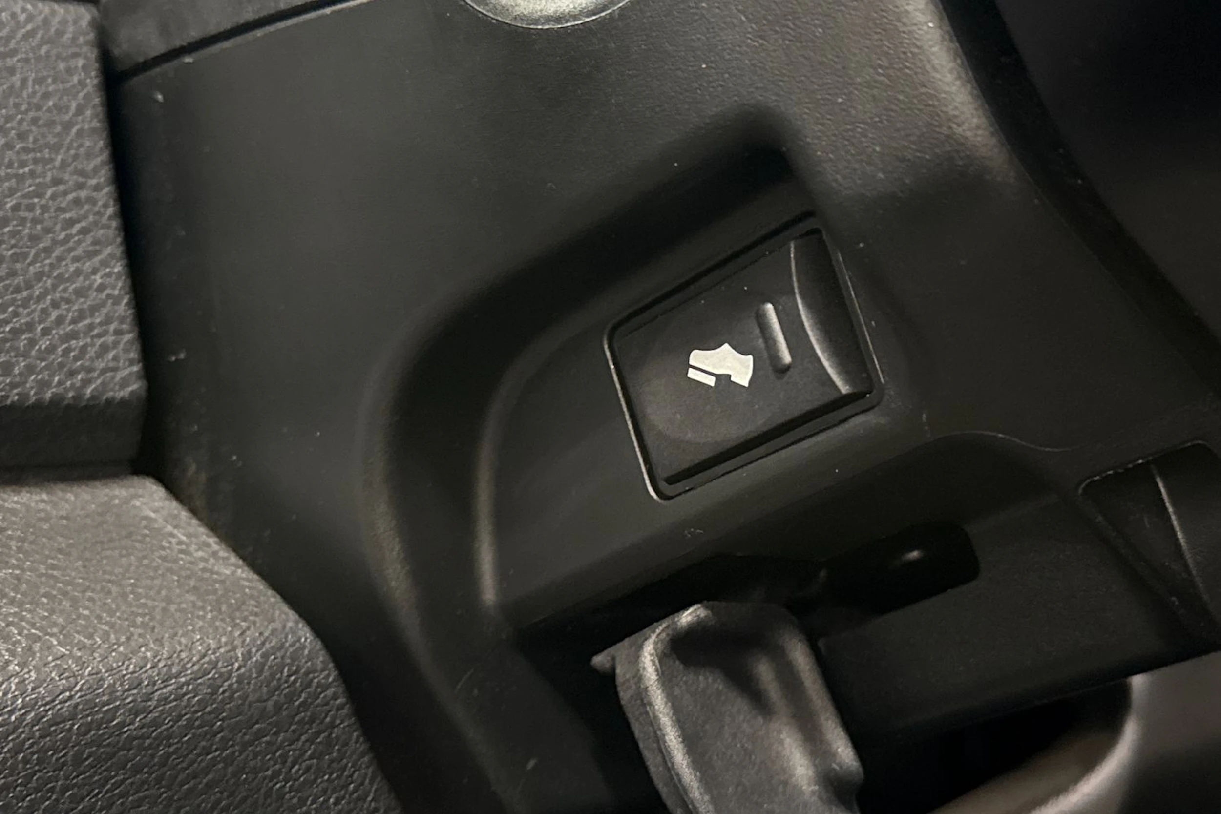musta Dodge RAM 2018 kuva 21.