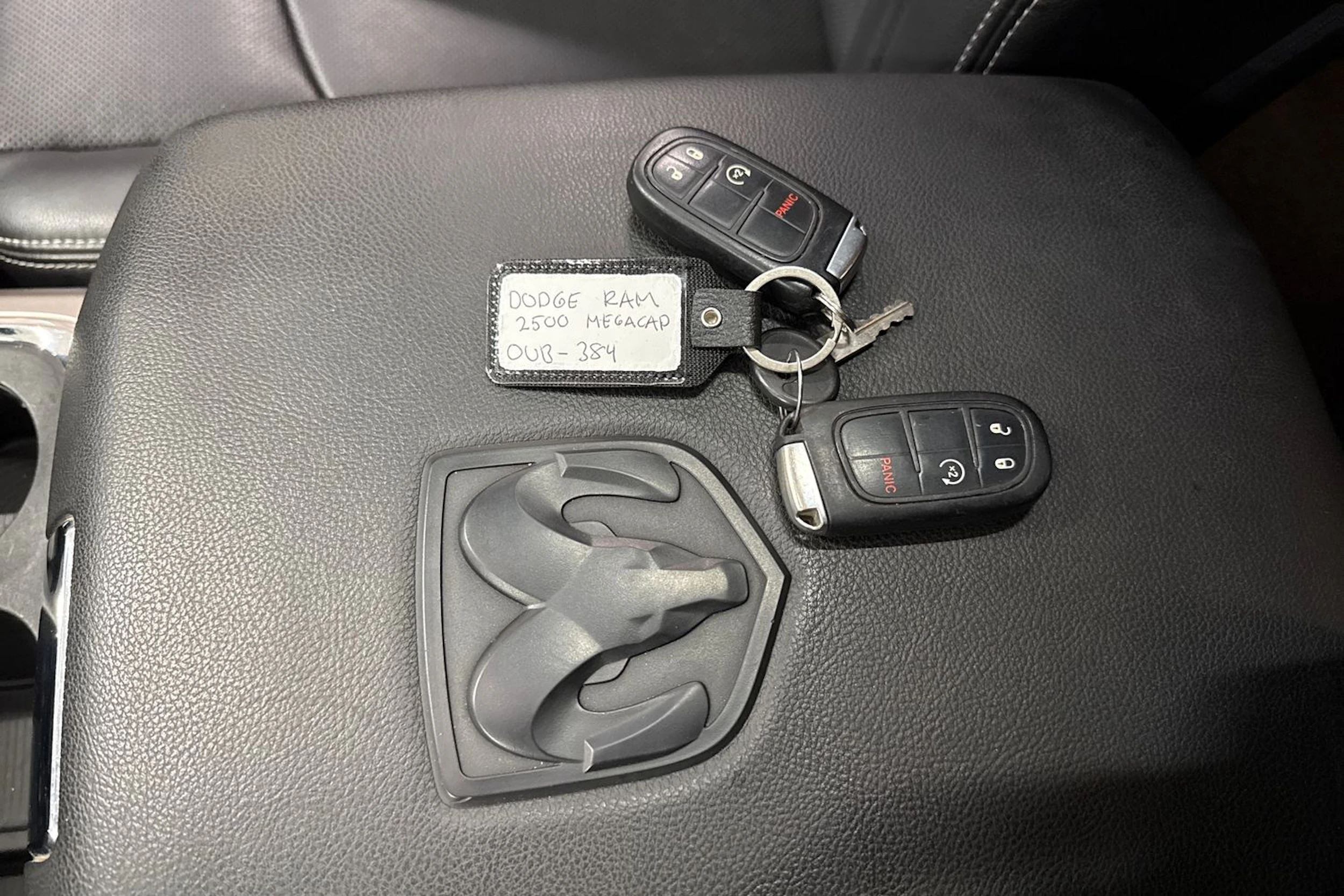 musta Dodge RAM 2018 kuva 30.