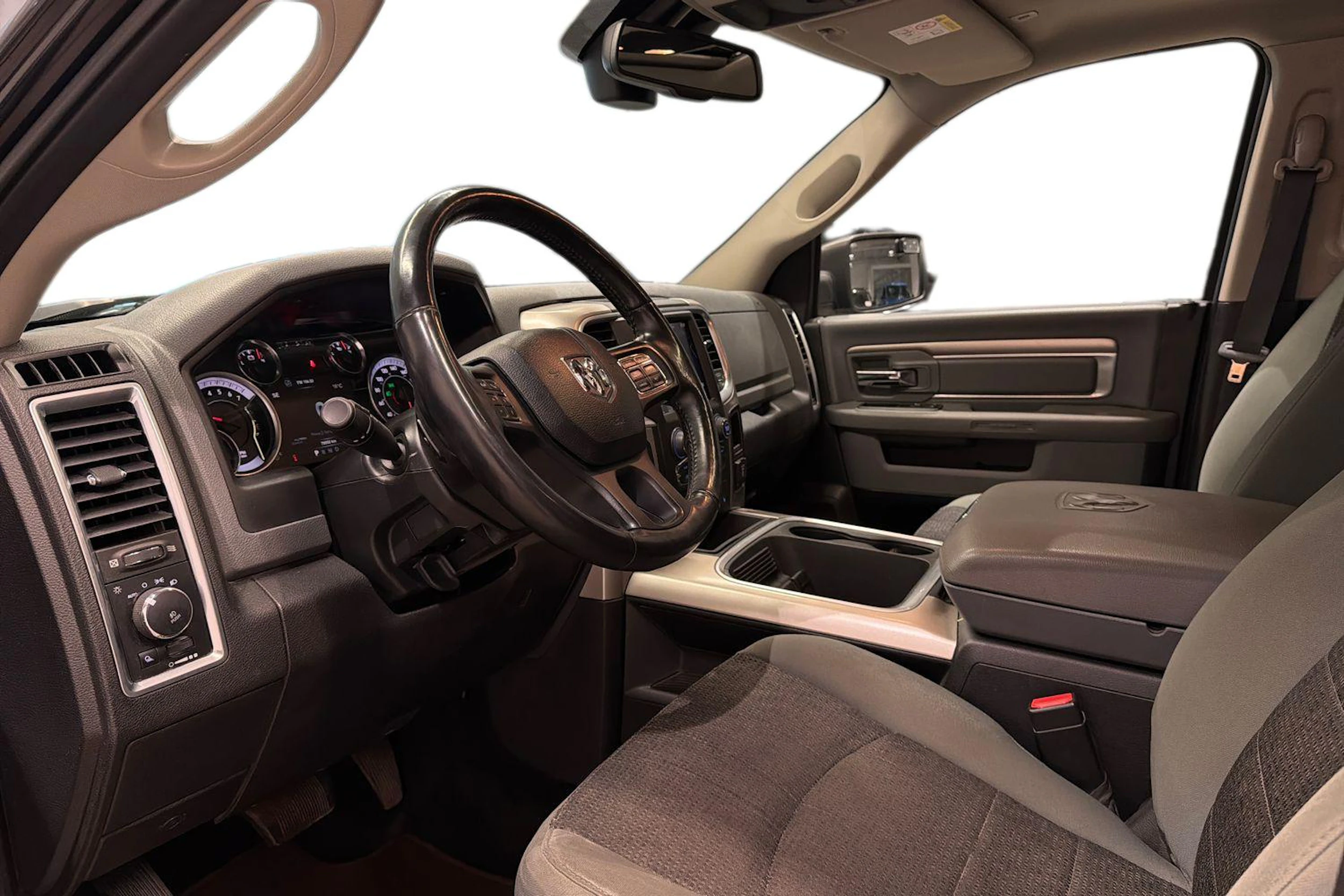 musta Dodge RAM 2019 kuva 8.