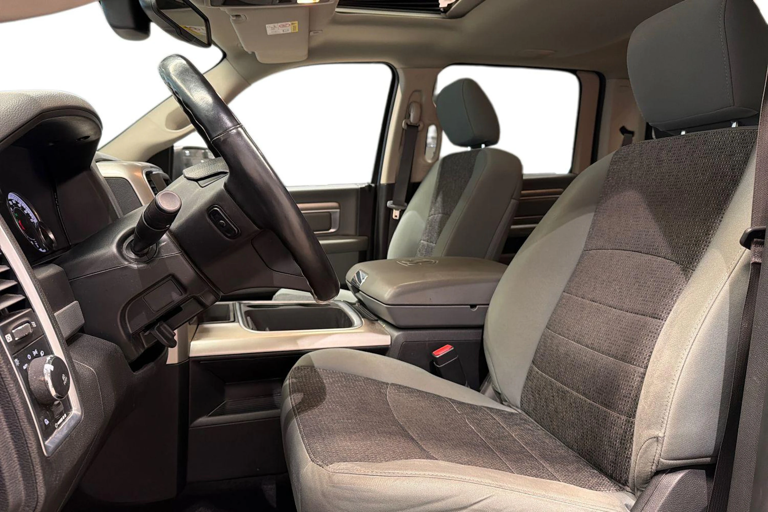 musta Dodge RAM 2019 kuva 11.