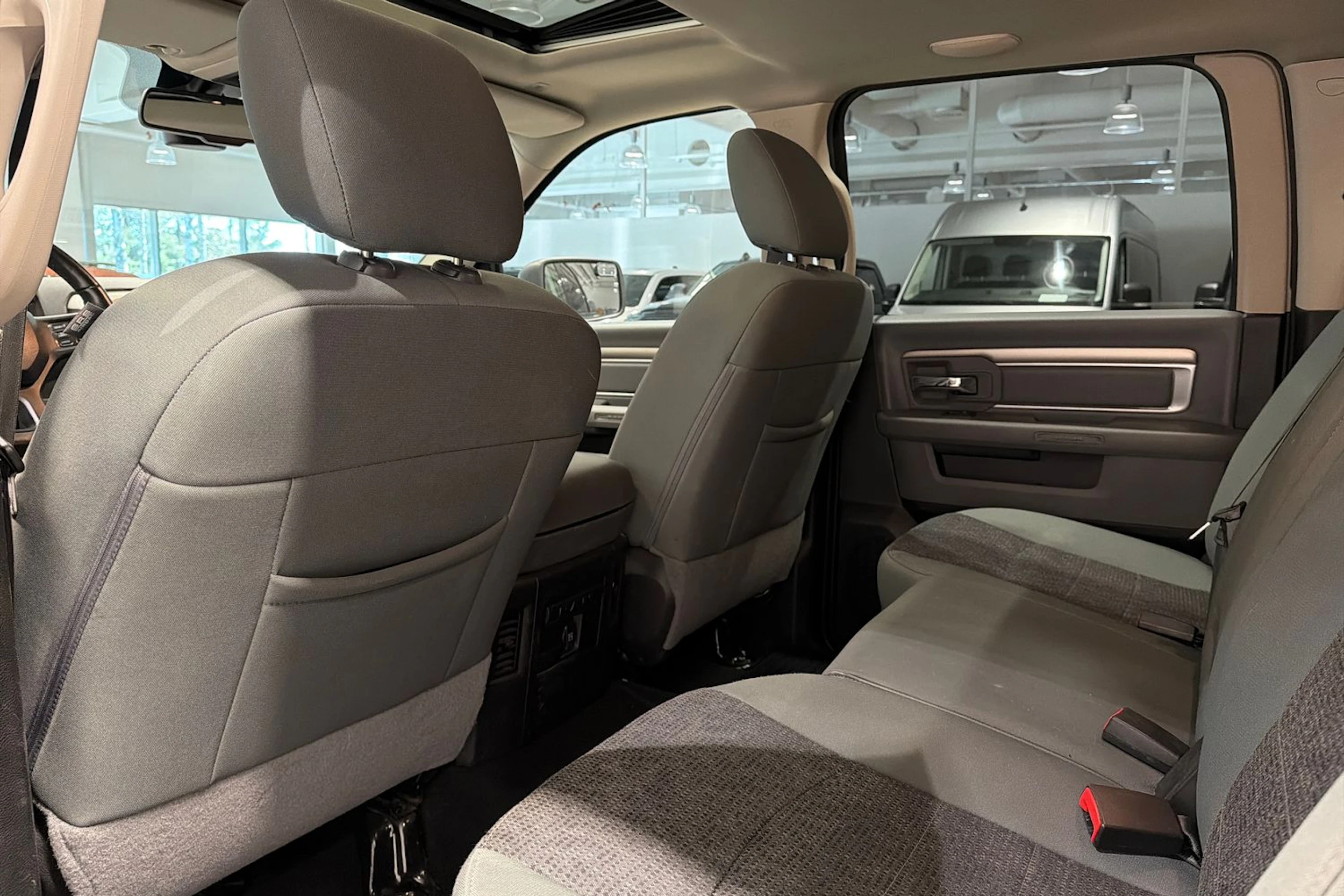 musta Dodge RAM 2019 kuva 17.