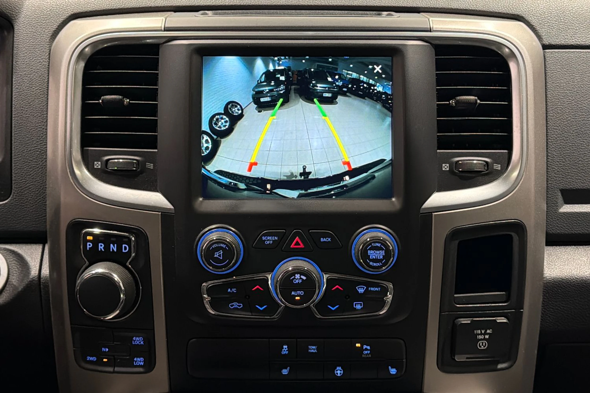 musta Dodge RAM 2019 kuva 23.