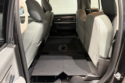 musta Dodge RAM 2019 kuva 33.