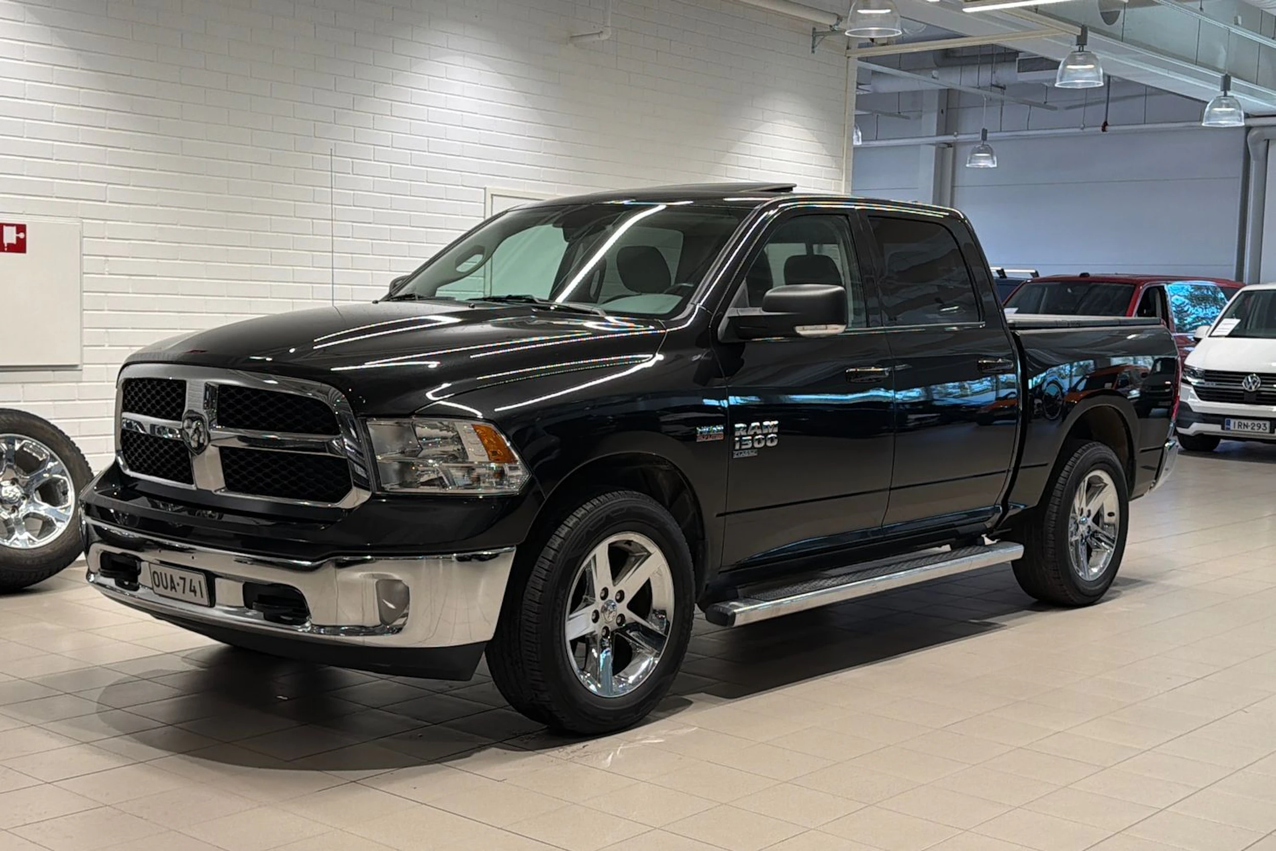musta Dodge RAM 2019 kuva 39.