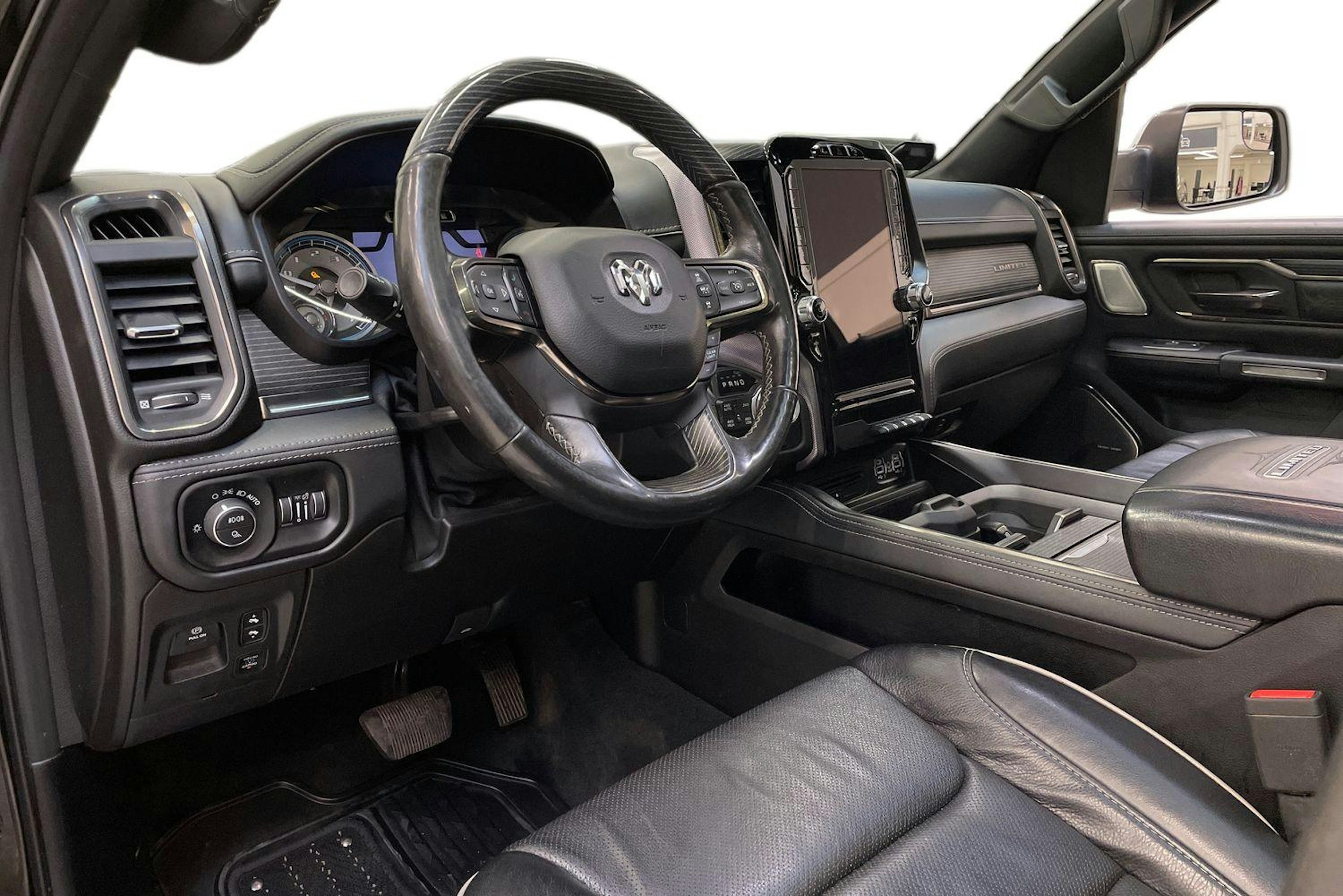 musta Dodge RAM 2019 kuva 7.