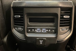 musta Dodge RAM 2019 kuva 14.