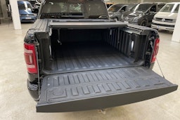 musta Dodge RAM 2019 kuva 15.