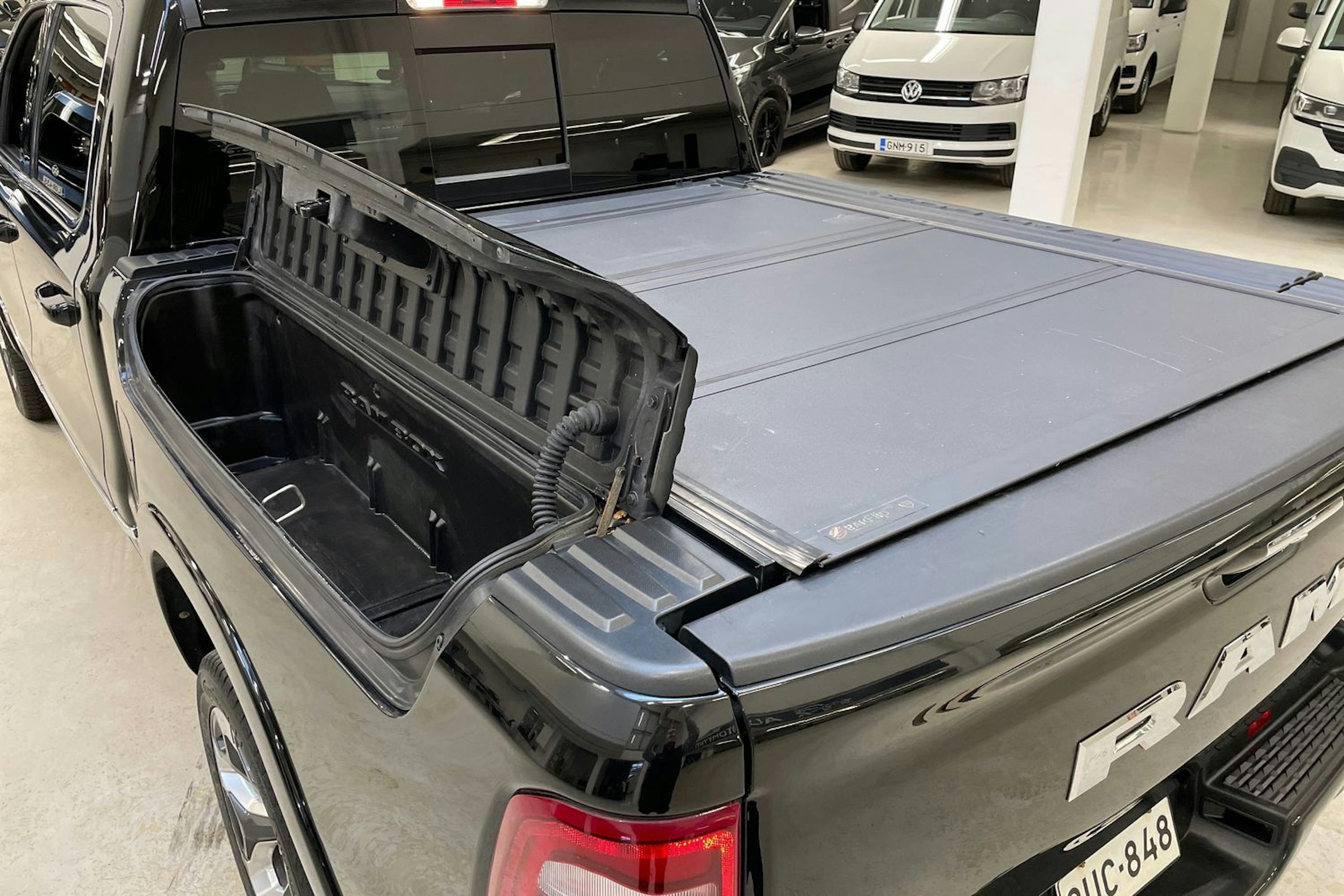 musta Dodge RAM 2019 kuva 16.