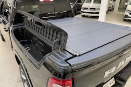 musta Dodge RAM 2019 kuva 16.