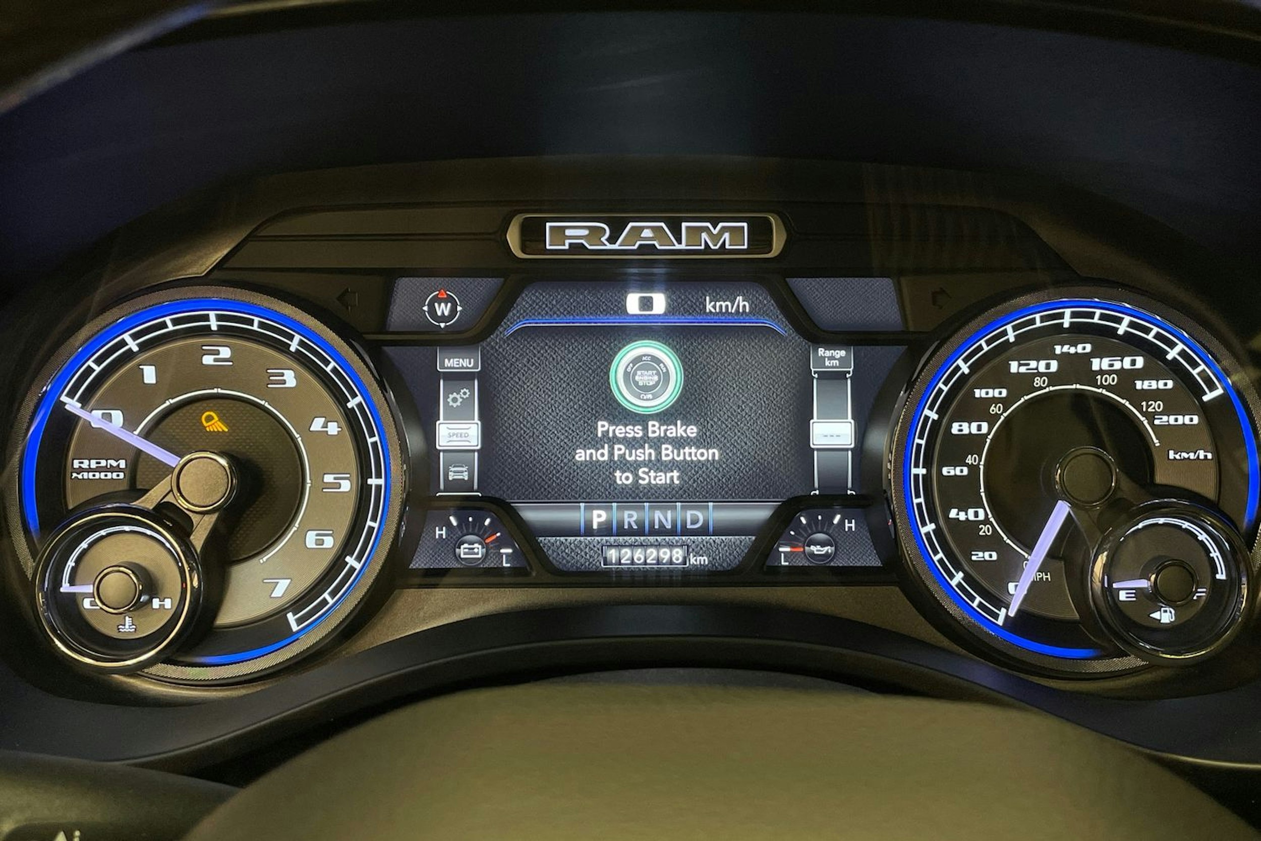 musta Dodge RAM 2019 kuva 18.