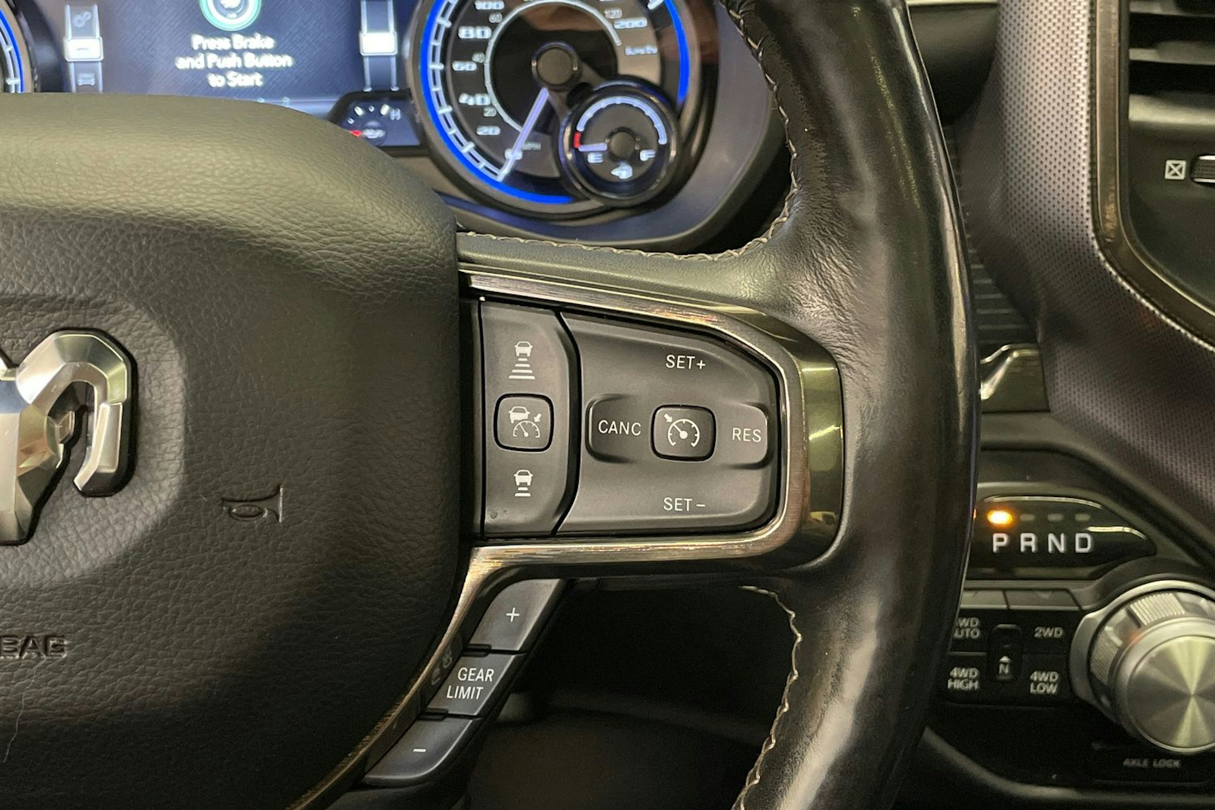 musta Dodge RAM 2019 kuva 20.