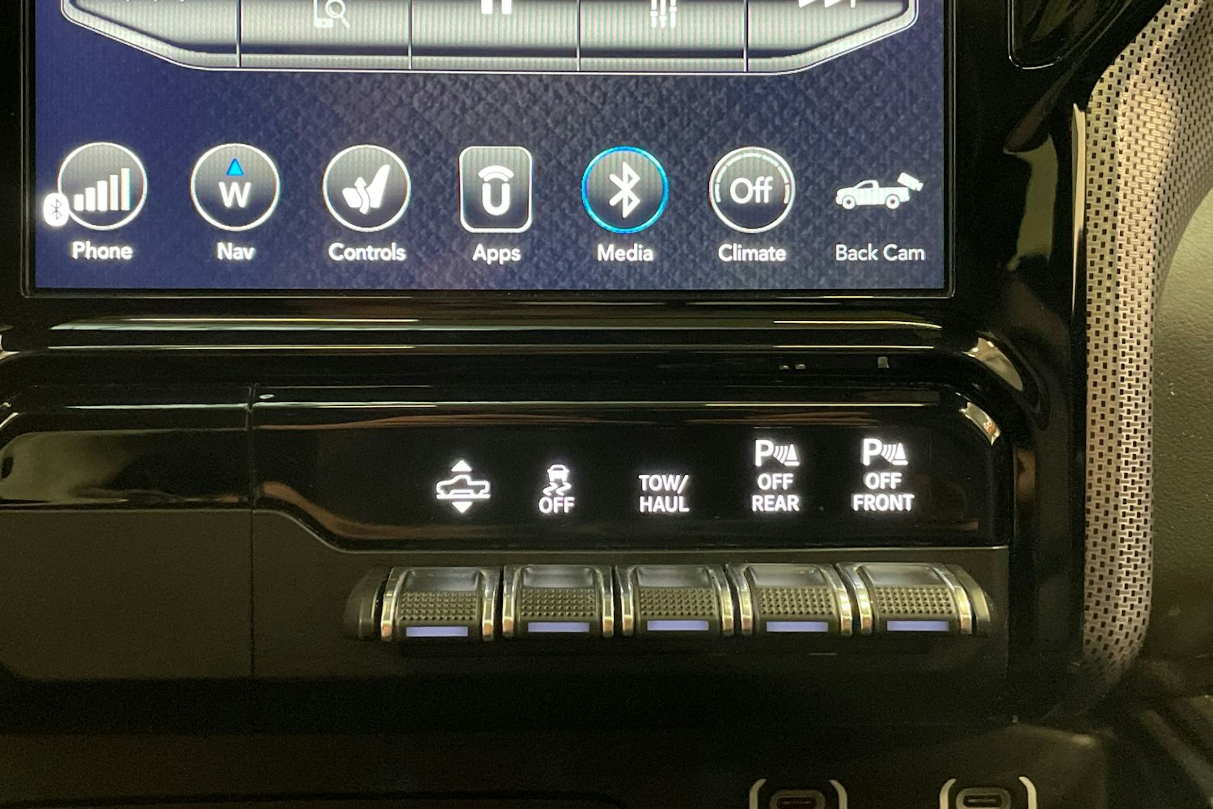 musta Dodge RAM 2019 kuva 24.