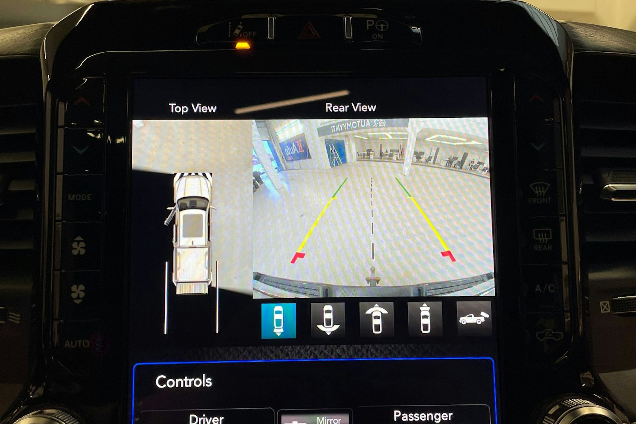 musta Dodge RAM 2019 kuva 31.