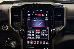 musta Dodge RAM 2019 kuva 18.