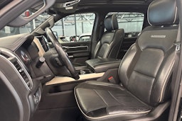 musta Dodge RAM 2019 kuva 24.