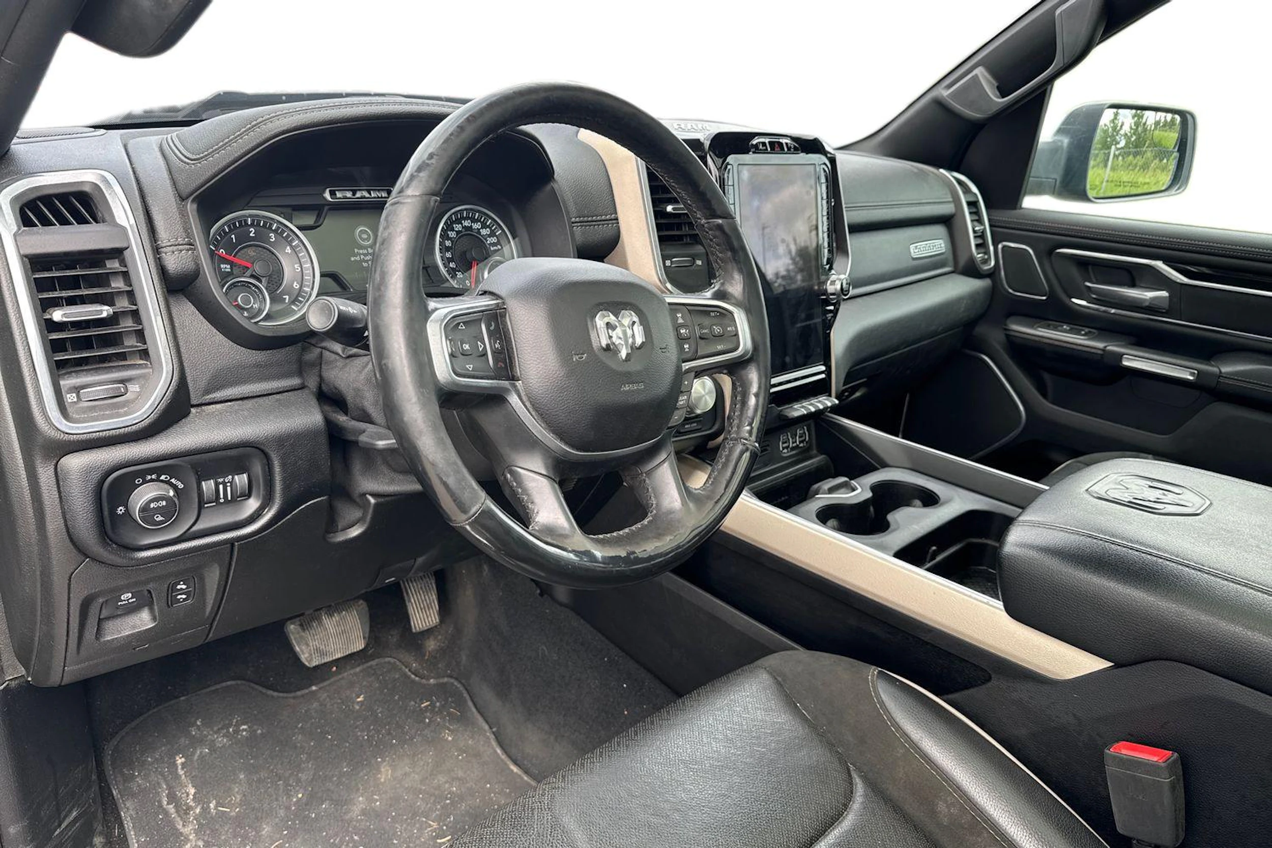 musta Dodge RAM 2020 kuva 3.