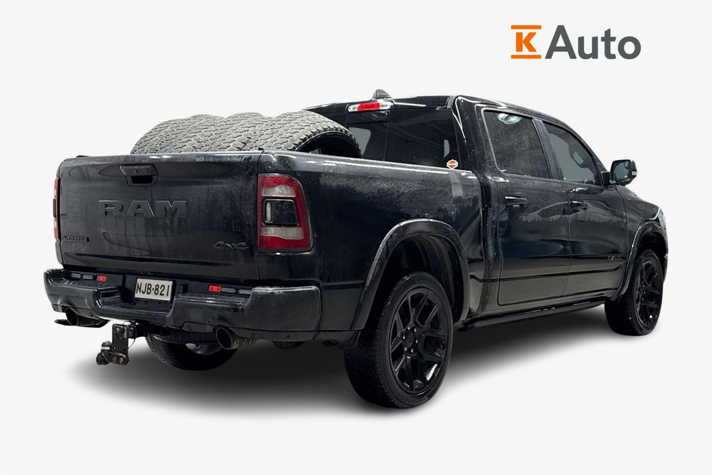 musta Dodge RAM 2020 kuva 2.