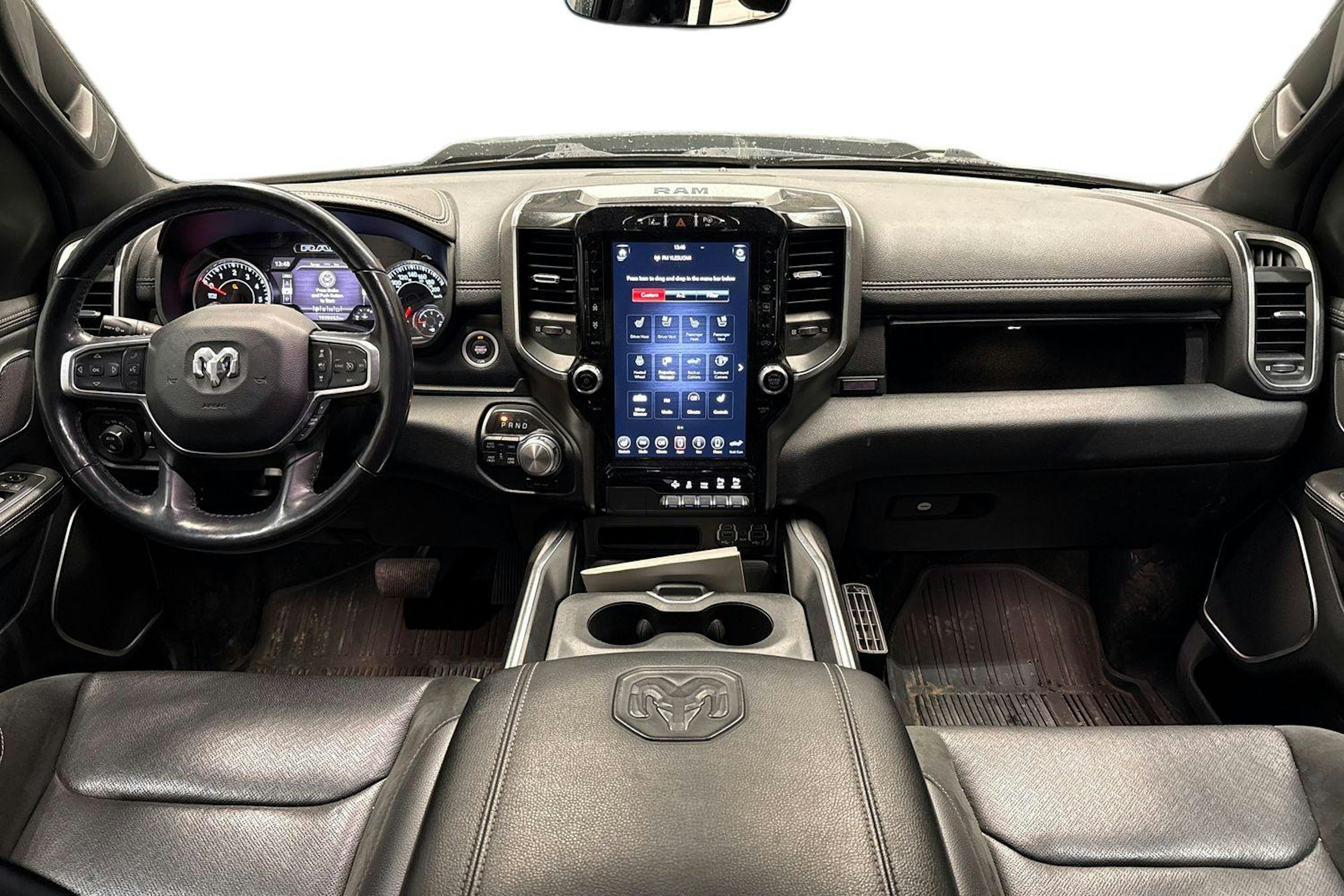 musta Dodge RAM 2020 kuva 3.