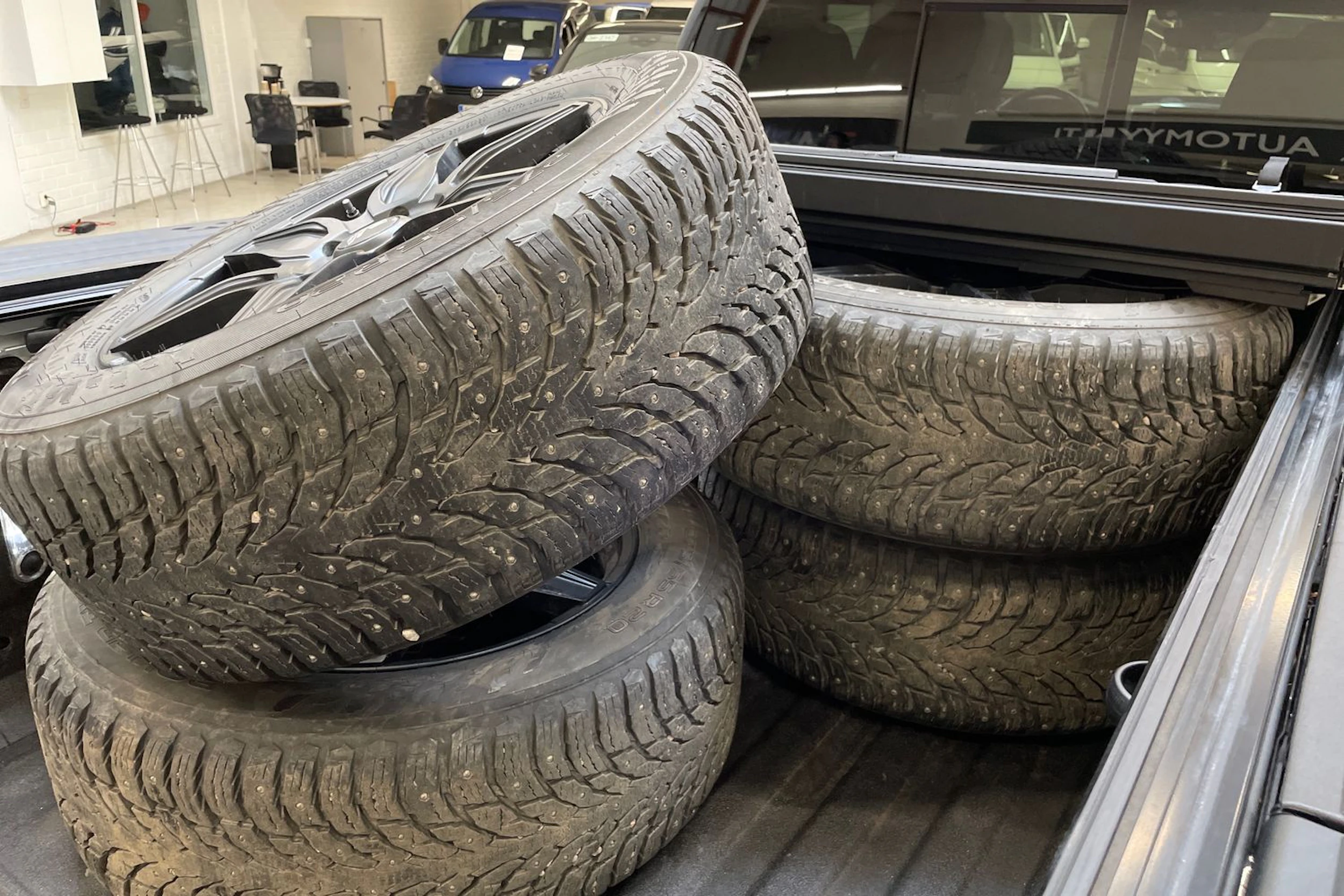musta Dodge RAM 2020 kuva 17.