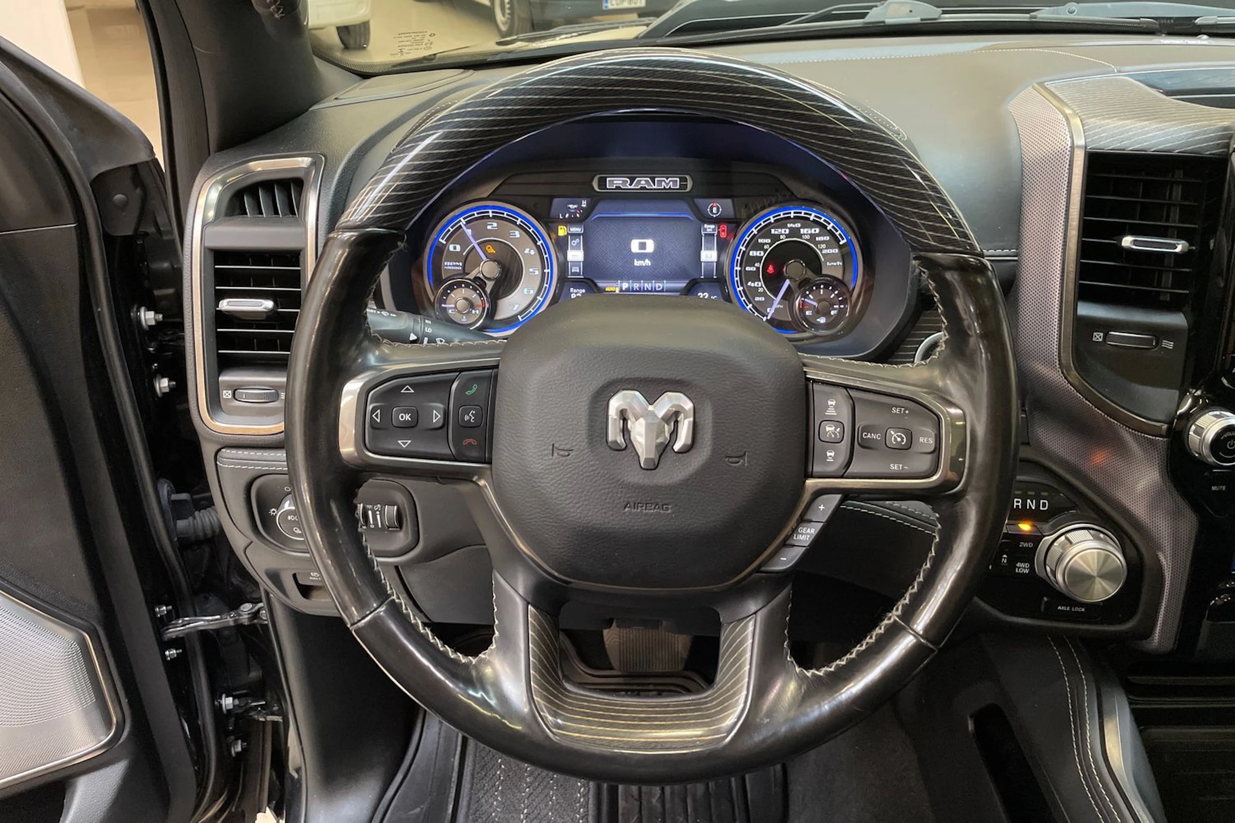 musta Dodge RAM 2020 kuva 22.