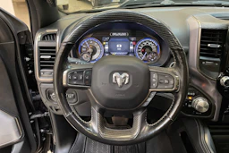 musta Dodge RAM 2020 kuva 22.