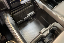 musta Dodge RAM 2020 kuva 37.