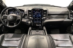 musta Dodge RAM 2020 kuva 7.