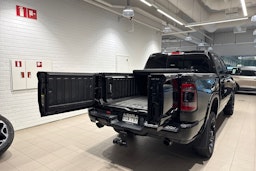 musta Dodge RAM 2020 kuva 11.