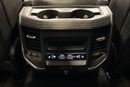 musta Dodge RAM 2020 kuva 18.