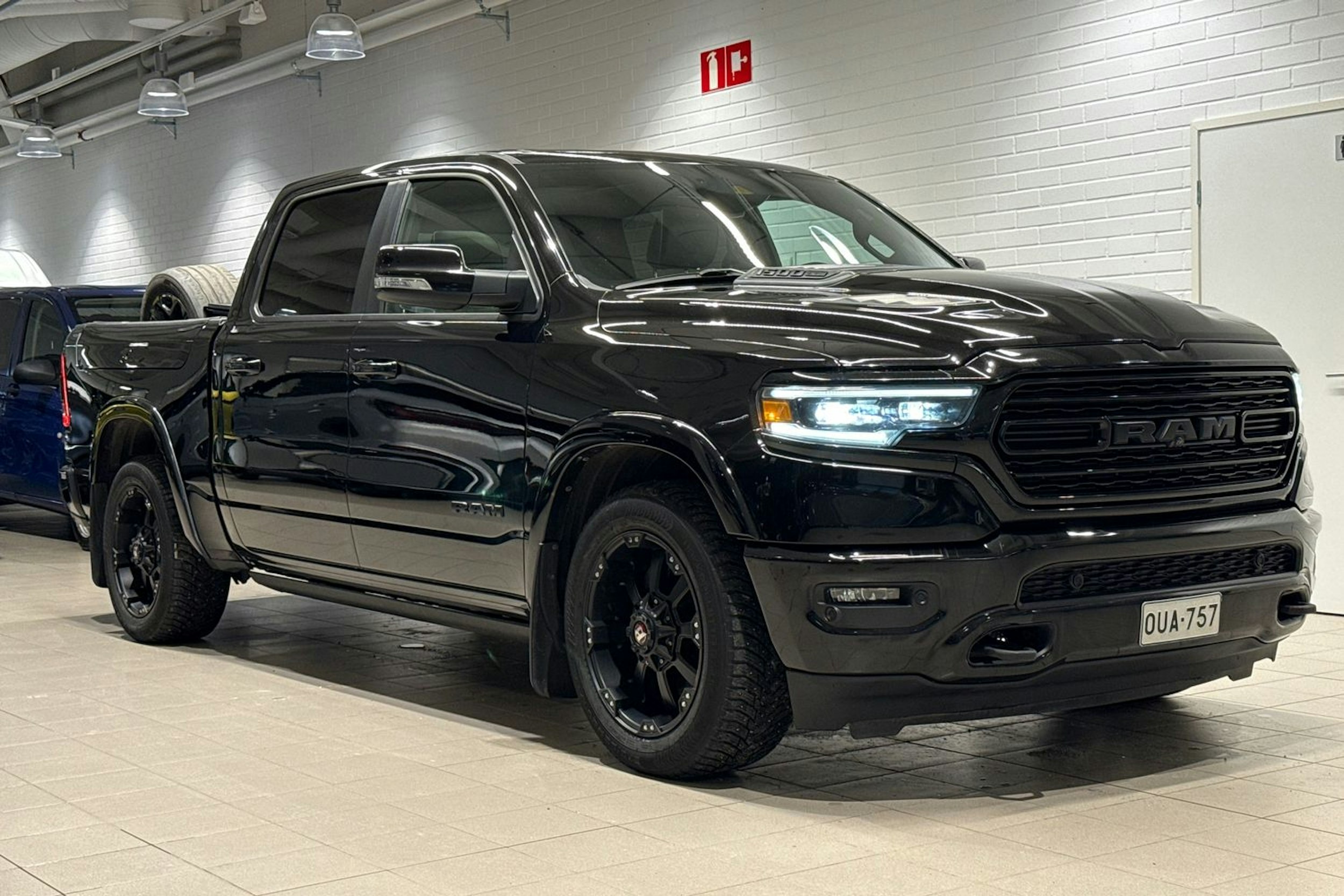 musta Dodge RAM 2020 kuva 36.