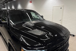 musta Dodge RAM 2020 kuva 37.