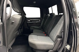 musta Dodge RAM 2021 kuva 11.