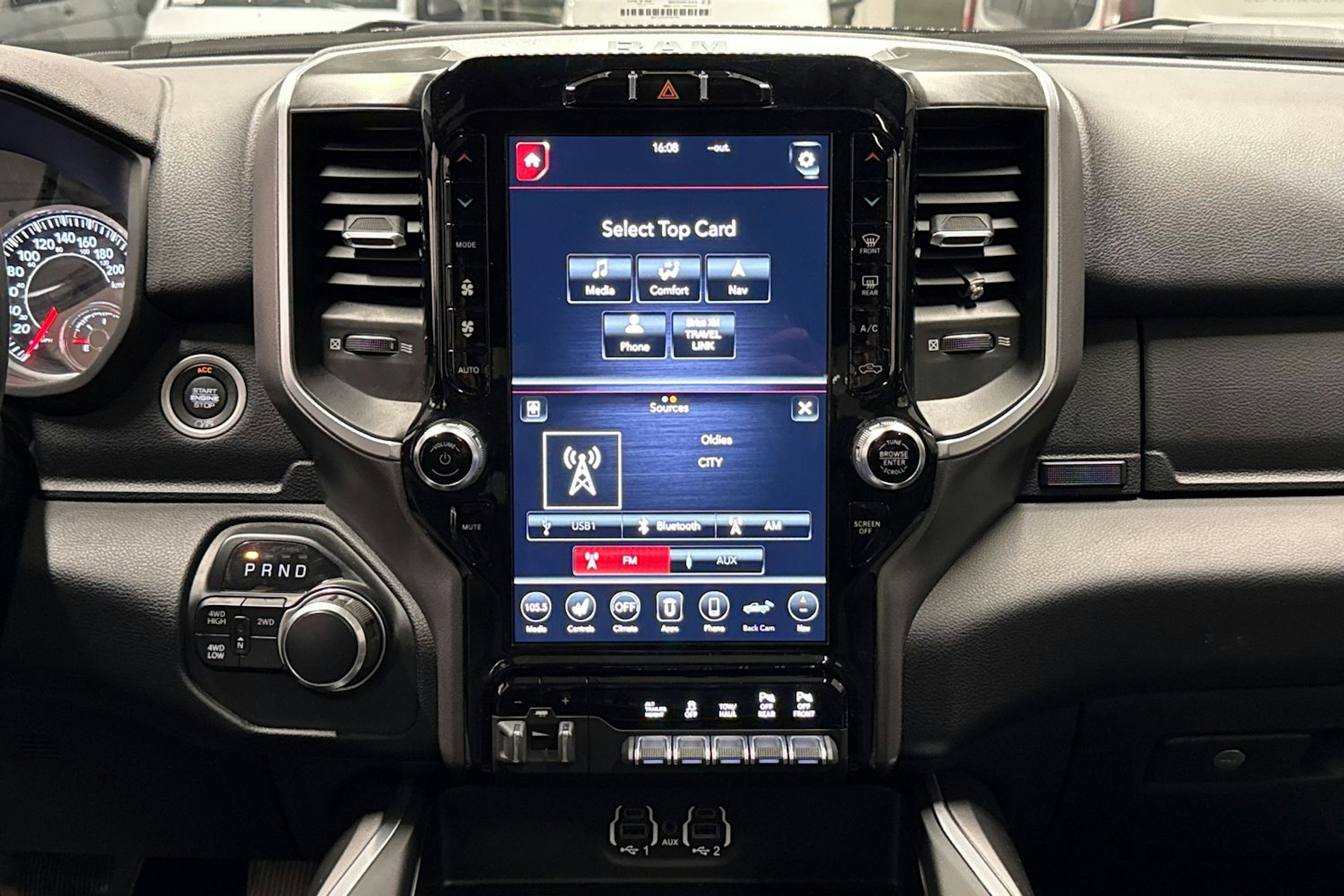 musta Dodge RAM 2021 kuva 18.