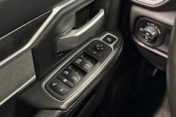 musta Dodge RAM 2021 kuva 23.