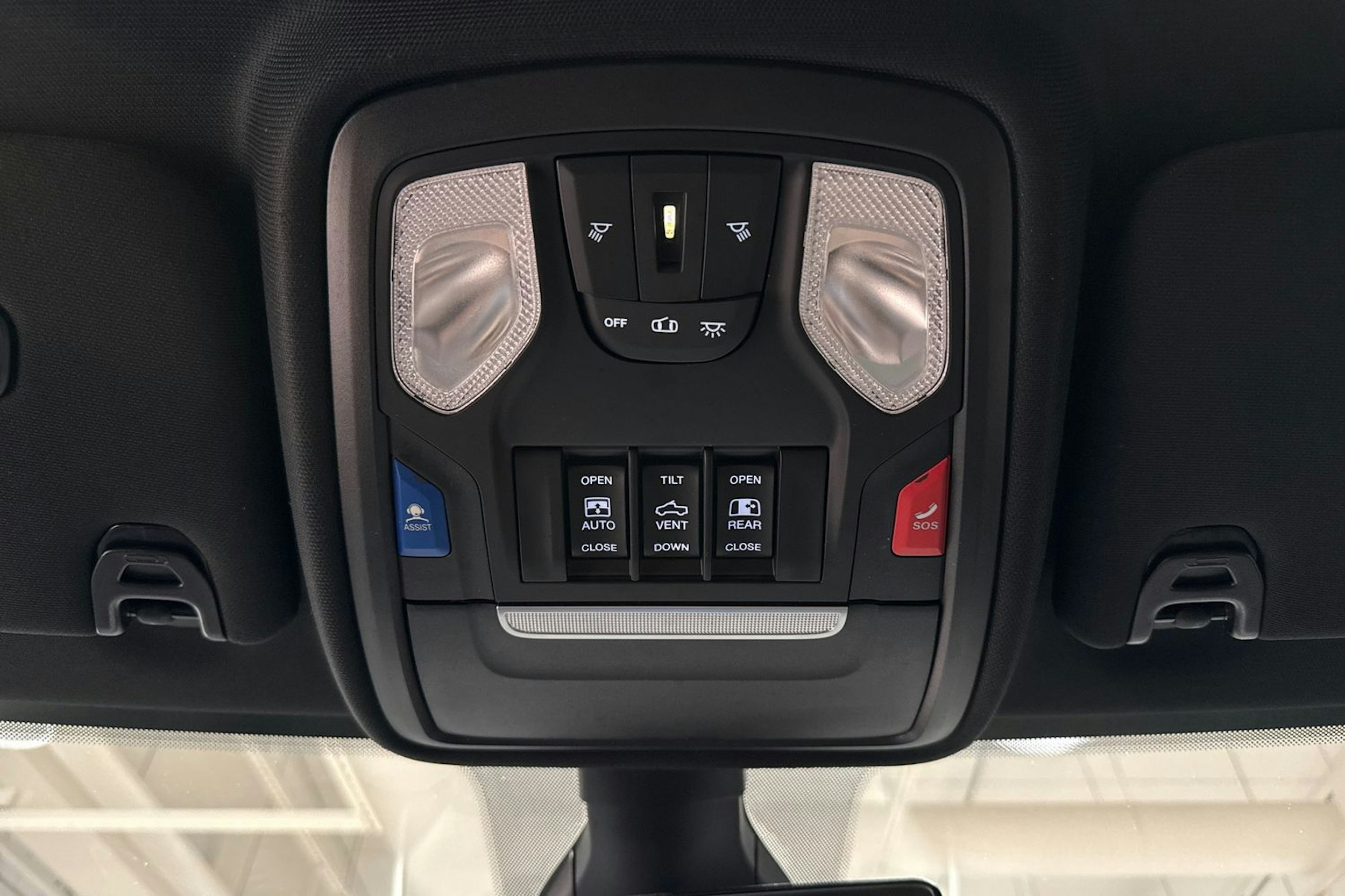 musta Dodge RAM 2021 kuva 25.