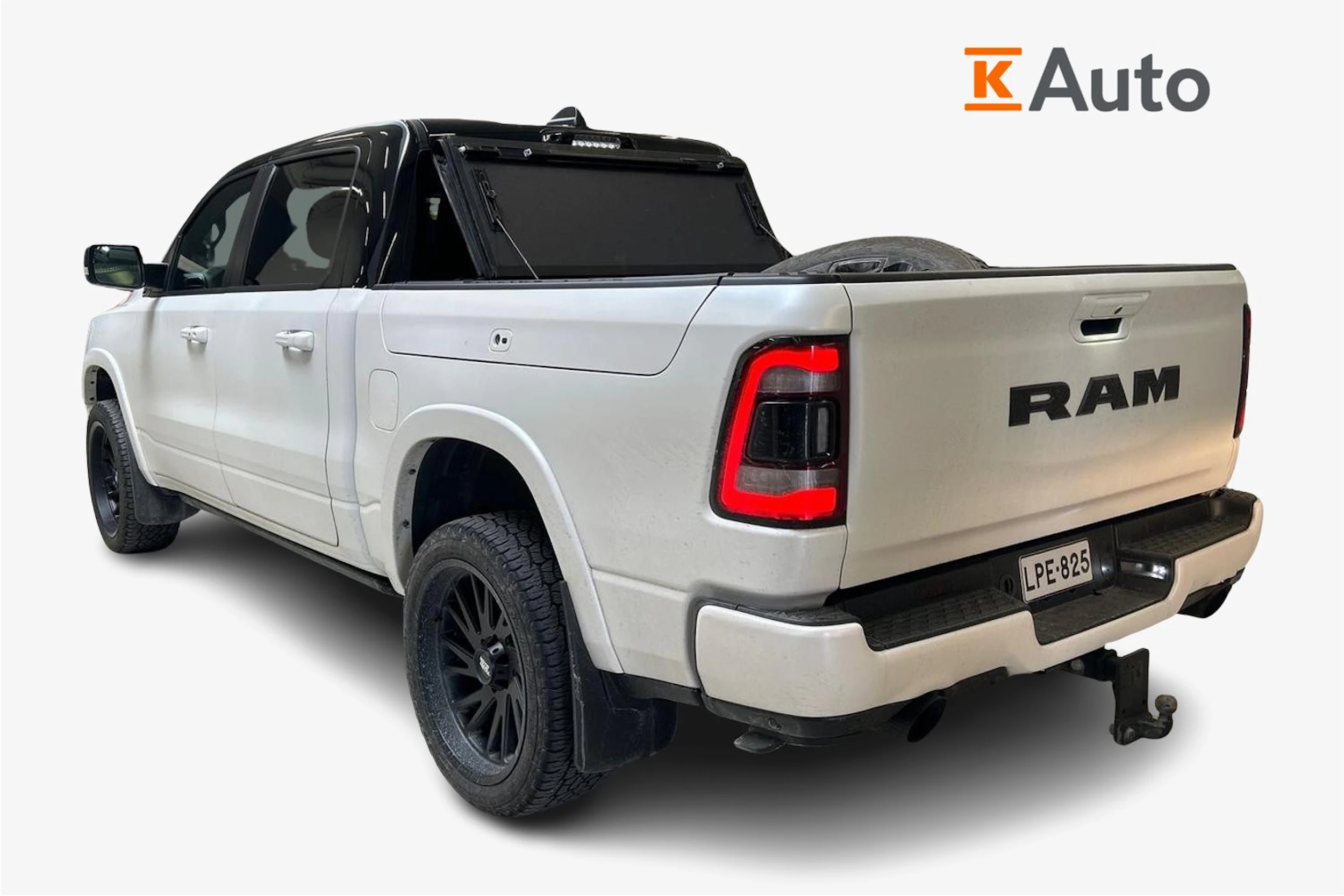 valkoinen Dodge RAM 2022 kuva 2.