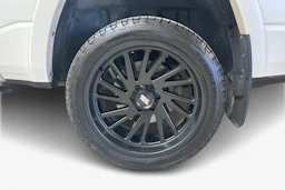 valkoinen Dodge RAM 2022 kuva 12.