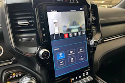 valkoinen Dodge RAM 2022 kuva 21.