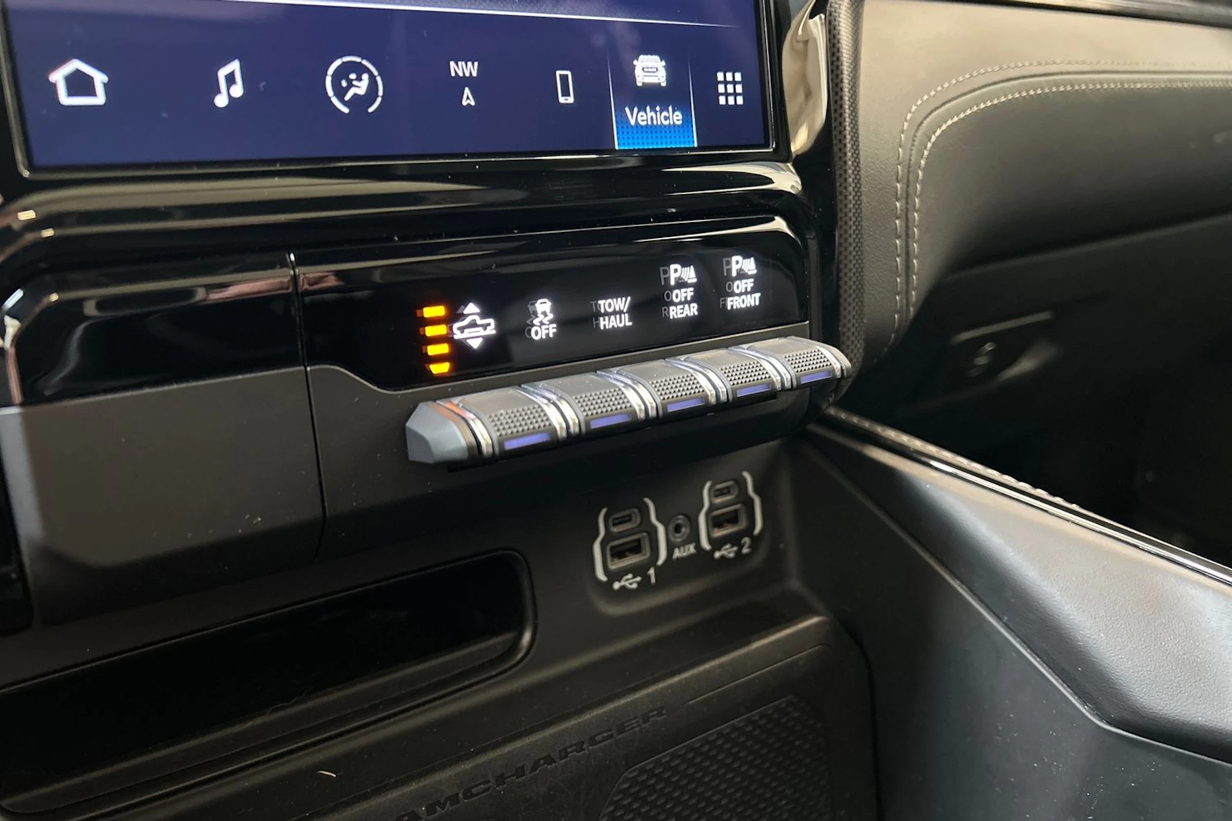 valkoinen Dodge RAM 2022 kuva 22.