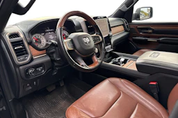 musta Dodge RAM 2022 kuva 3.