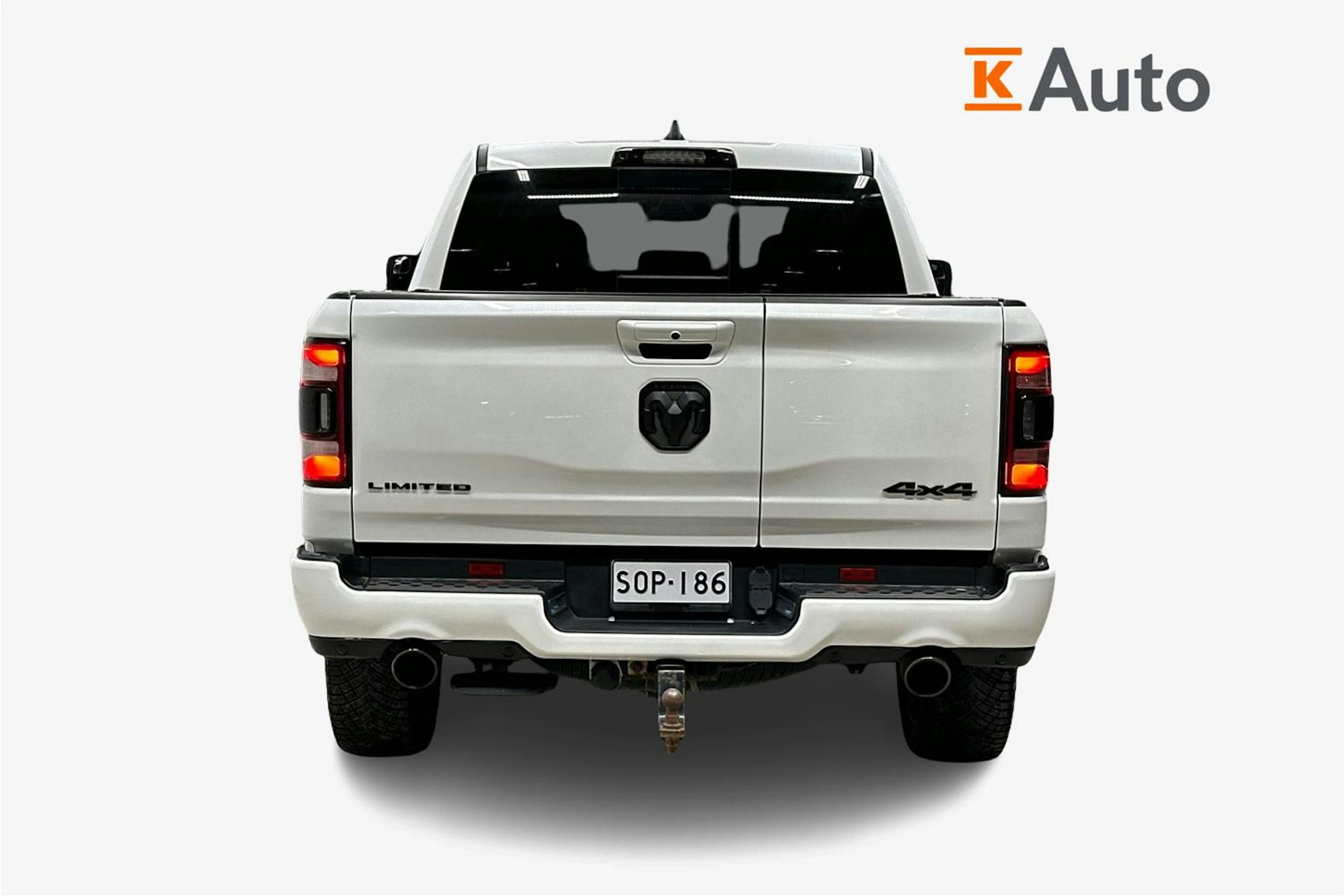 valkoinen Dodge RAM 2022 kuva 3.