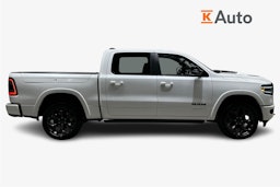 valkoinen Dodge RAM 2022 kuva 5.